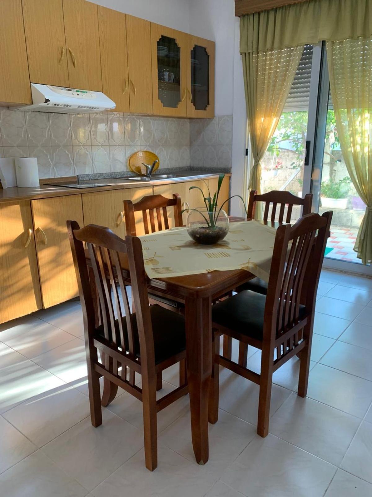 Apartment Cosyy House Vlorë